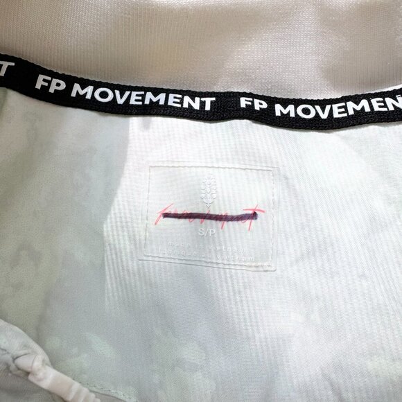 NWT Free People Bunny Slope Printed Puffer Jacket Ski Coat Green White Small - Picture 8 of 15